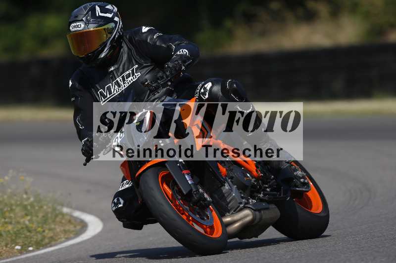 /Archiv-2023/28 05.06.2023 Moto Club Anneau du Rhin/vert-medium/26